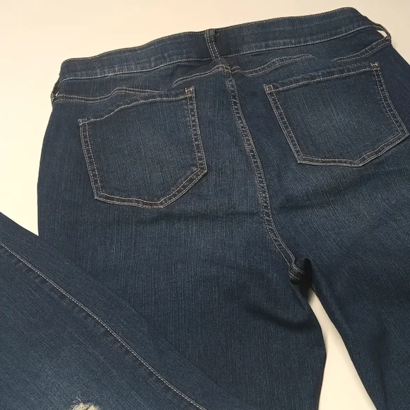 Torrid| plus size 16 R Premium sky high skinny ankle -Length Womens jeans. - Picture 7 of 9